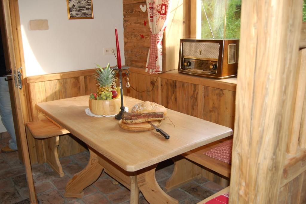 Hotel Schweizerhof Oberau Rum bild