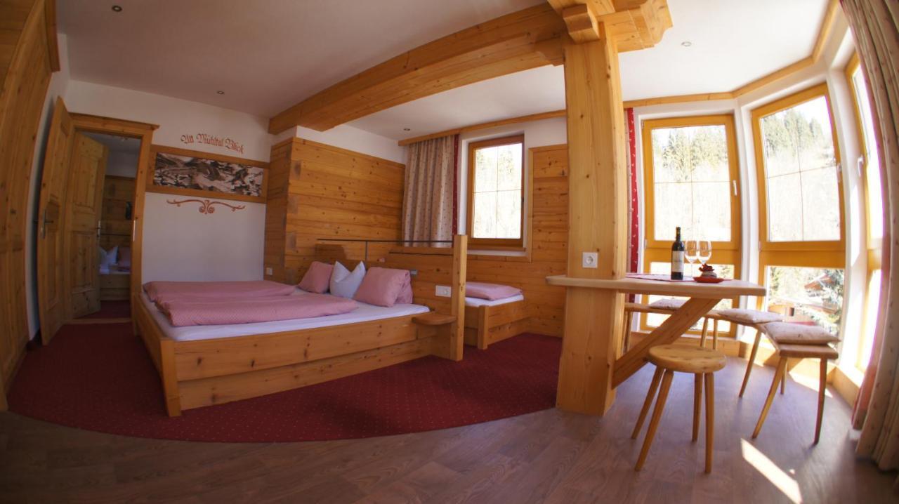 Hotel Schweizerhof Oberau Rum bild